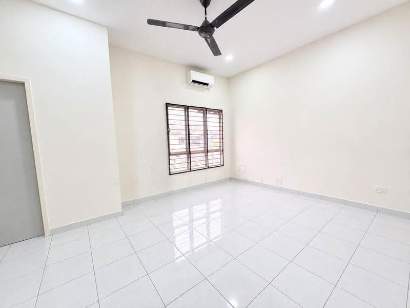 2-storey Terraced House for Sale in Bandar Puncak Alam (Puncak Alam) - Syafiq Sharifudin - Interior - PropertyGuru.com.my