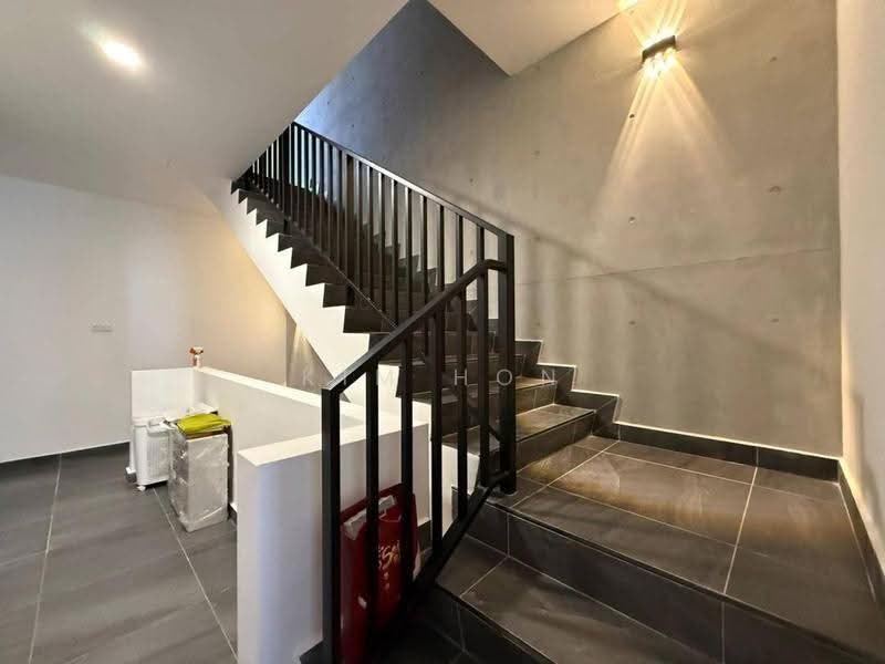 3-storey Terraced House for Sale in Bandar Putra Kulai (Kulai) - Kim Hon - Interior - PropertyGuru.com.my