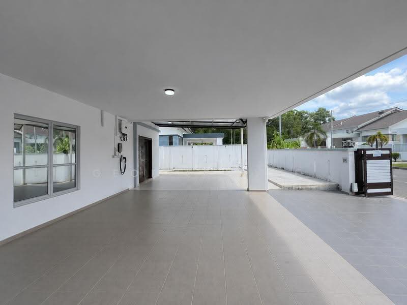 Rumah Berkembar untuk Disewa di Taman Tasik Utama (Bukit Katil) - Geoffery Wee - Exterior - PropertyGuru.com.my