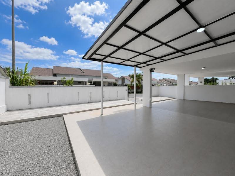 Rumah Berkembar untuk Disewa di Taman Tasik Utama (Bukit Katil) - Geoffery Wee - Exterior - PropertyGuru.com.my