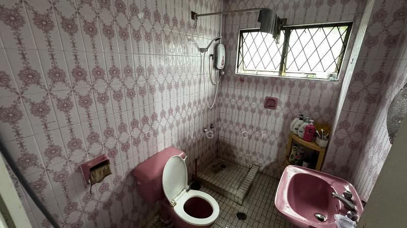 Bungalow House for Sale in Damansara Heights (Kuala Lumpur) - Yoong CF - Bathroom - PropertyGuru.com.my