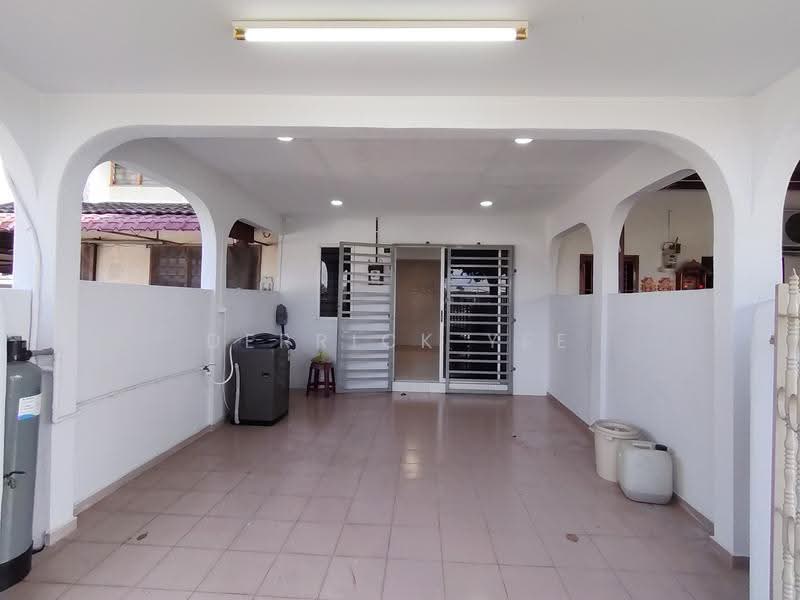 2-storey Terraced House for Sale in Batu Berendam (Melaka) - Derrick Yee - Exterior - PropertyGuru.com.my