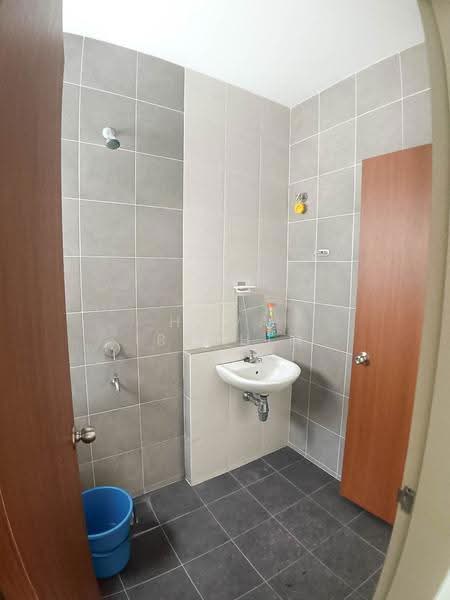 2-storey Terraced House for Sale in Nilai Impian (Nilai) - Hawa Ibrahim - Bathroom - PropertyGuru.com.my