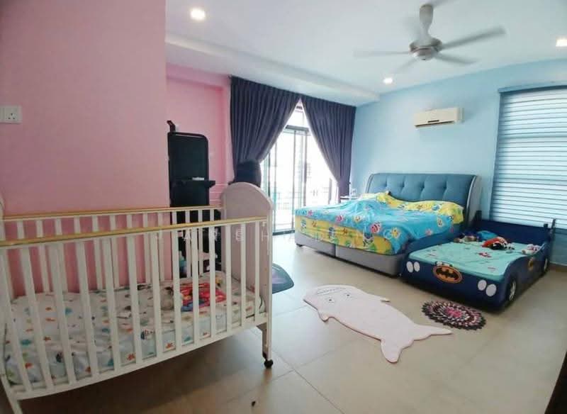 Cluster House for Sale in Kangkar Pulai (Pulai) - Arshad . - Bedroom - PropertyGuru.com.my