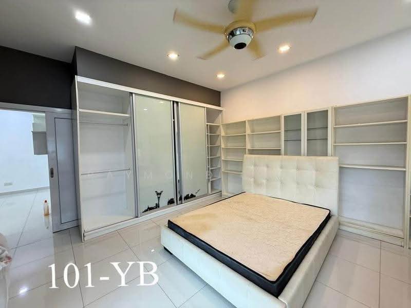 3-storey Terraced House for Sale in Shah Alam (Selangor) - Raymond Choo - Bedroom - PropertyGuru.com.my