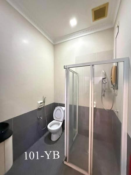 3-storey Terraced House for Sale in Shah Alam (Selangor) - Raymond Choo - Bathroom - PropertyGuru.com.my