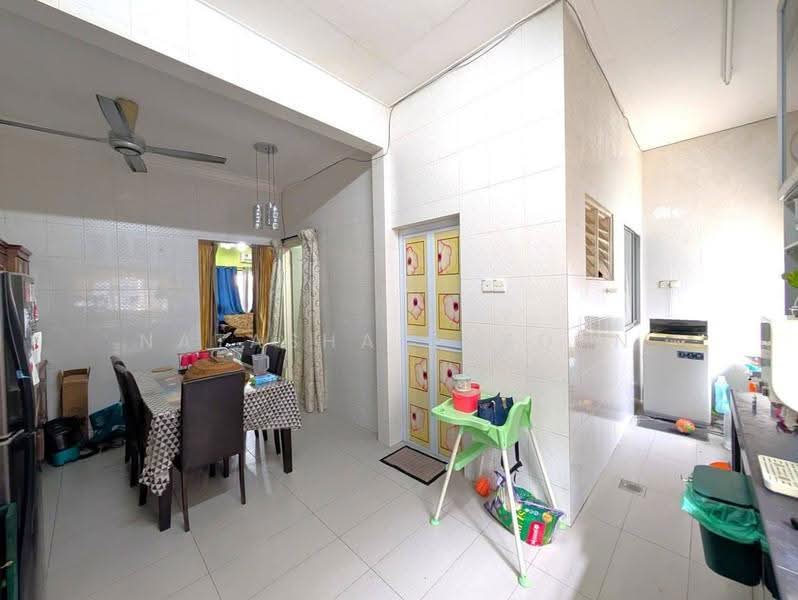 2-storey Terraced House for Sale in Usj 14 (Subang Jaya) - Natasha Shadan - Dining Room - PropertyGuru.com.my