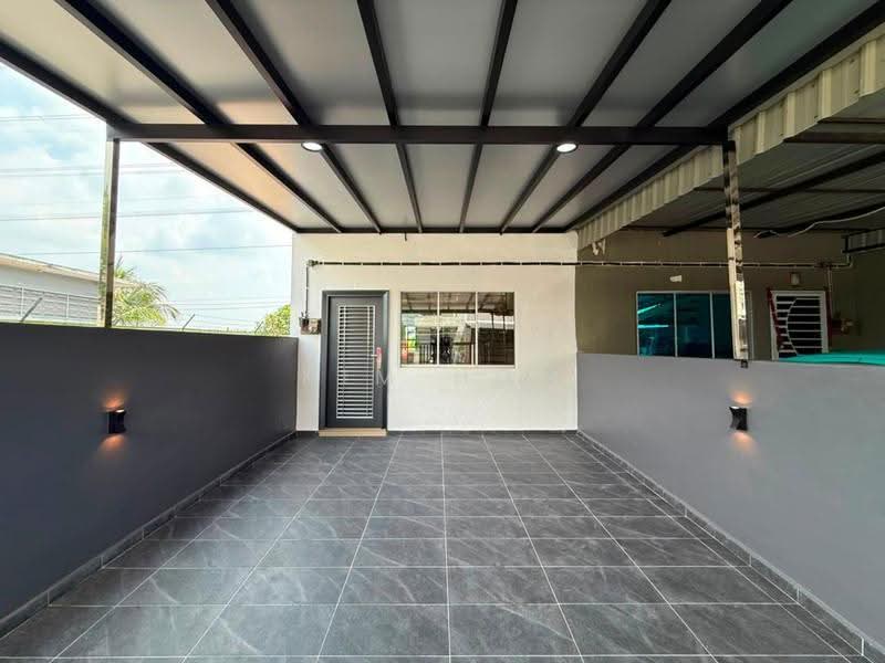 2-storey Terraced House for Sale in Bandar Putra Kulai (Kulai) - Kim Hon - Exterior - PropertyGuru.com.my