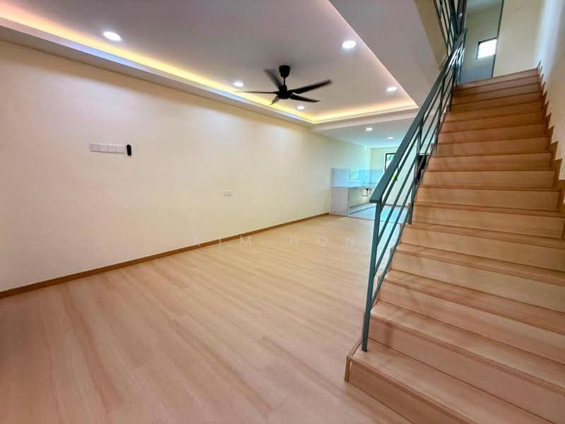 2-storey Terraced House for Sale in Bandar Putra Kulai (Kulai) - Kim Hon - Interior - PropertyGuru.com.my