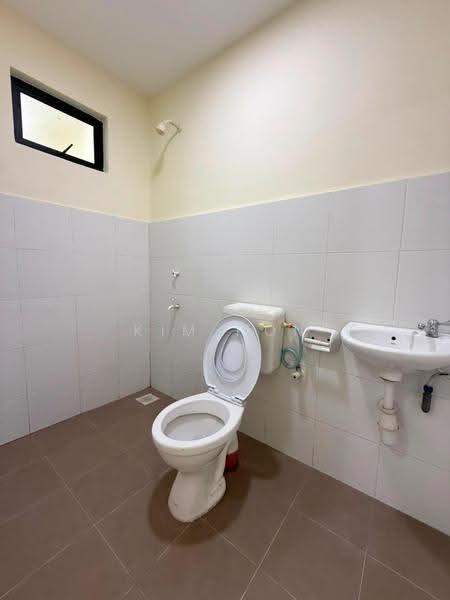2-storey Terraced House for Sale in Bandar Putra Kulai (Kulai) - Kim Hon - PropertyGuru.com.my
