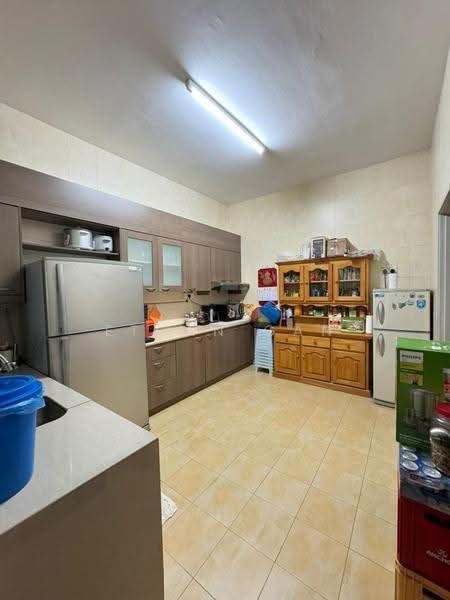 Rumah Berkembar untuk Dijual di Taman Pelangi Indah (Ulu Tiram) - Ethan Gan - Kitchen - PropertyGuru.com.my