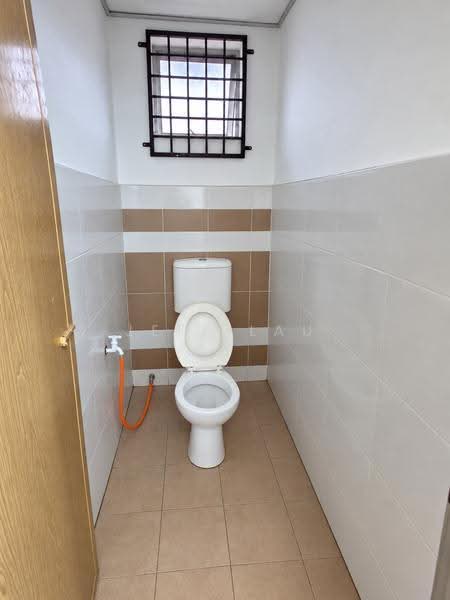 Shop for Rent in Pusat Bandar Bertam Perdana (Kepala Batas) - Jeff Lau - Bathroom - PropertyGuru.com.my