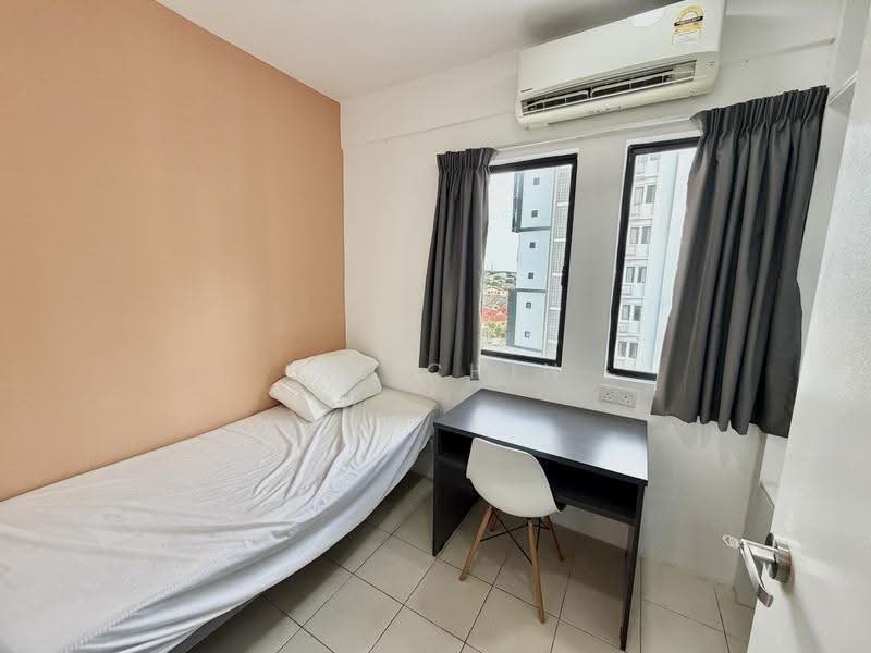 Kediaman Servis untuk Disewa di UniSuites @ Kampar - Gil Chin - Bedroom - PropertyGuru.com.my