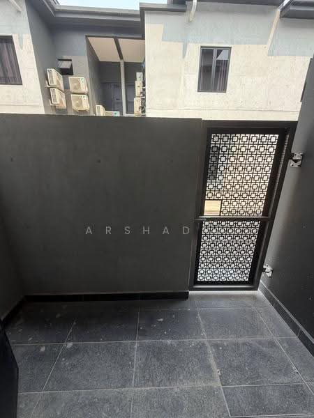 Rumah Teres 3-Tingkat untuk Dijual di Kulai (Johor) - Arshad . - PropertyGuru.com.my