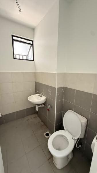 Terrace Factory for Rent in Taman Industri Jaya (Skudai) - Alicia Fong - Bathroom - PropertyGuru.com.my