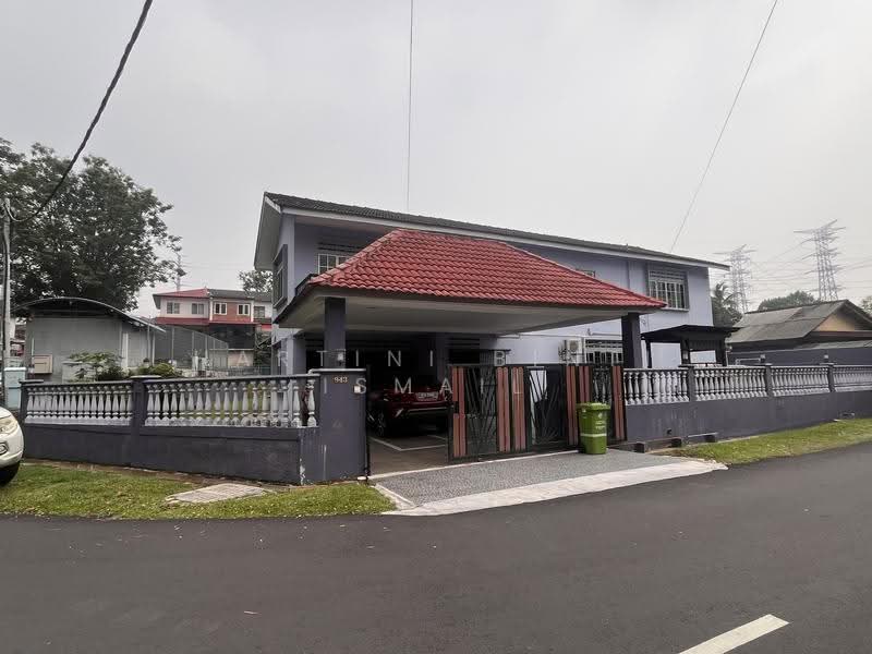 Bungalow House untuk Dijual di Segambut (Kuala Lumpur) - Hartini Binti Ismail - Exterior - PropertyGuru.com.my