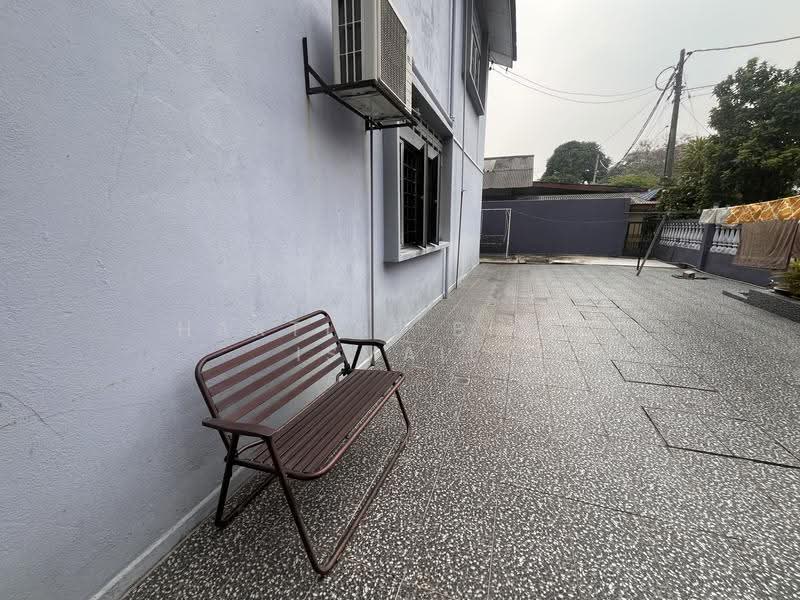 Bungalow House untuk Dijual di Segambut (Kuala Lumpur) - Hartini Binti Ismail - Exterior - PropertyGuru.com.my