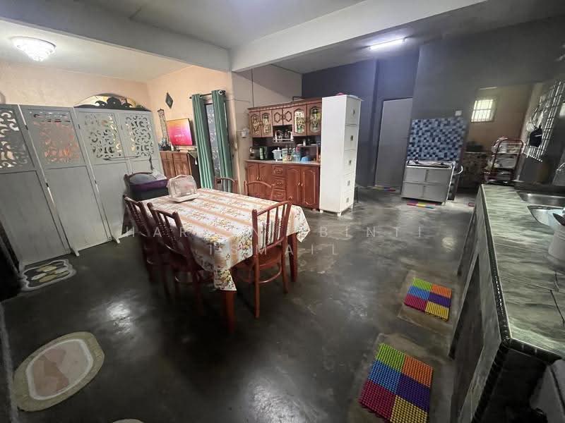 Bungalow House untuk Dijual di Segambut (Kuala Lumpur) - Hartini Binti Ismail - Dining Room - PropertyGuru.com.my