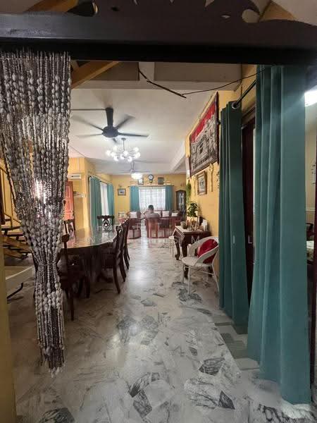 Bungalow House untuk Dijual di Segambut (Kuala Lumpur) - Hartini Binti Ismail - Living Room - PropertyGuru.com.my