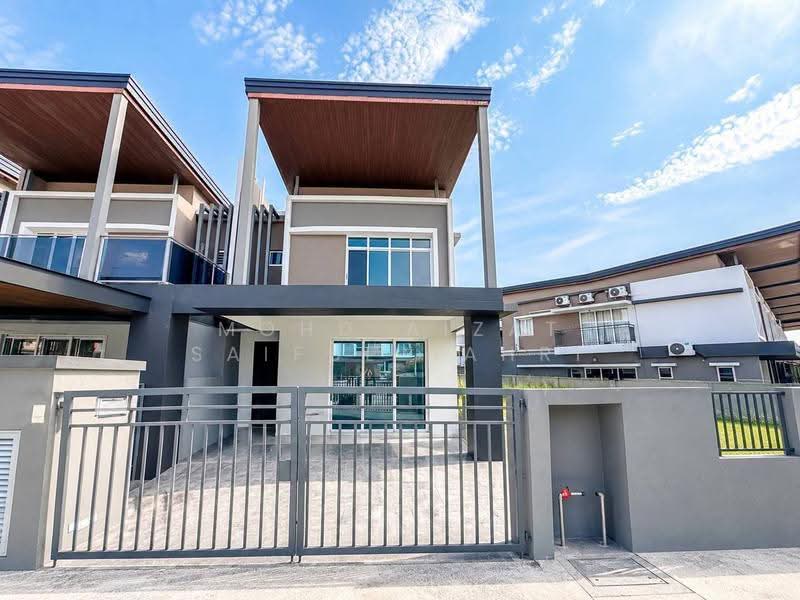 2-storey Terraced House for Sale in Serene Heights (Semenyih) - Mohd Aizat Saiful Bahri - Exterior - PropertyGuru.com.my