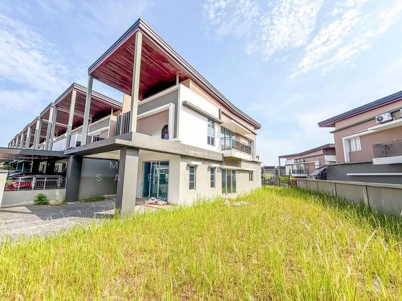 2-storey Terraced House for Sale in Serene Heights (Semenyih) - Mohd Aizat Saiful Bahri - Exterior - PropertyGuru.com.my