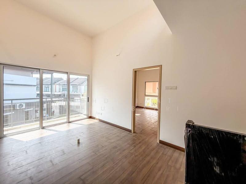 2-storey Terraced House for Sale in Serene Heights (Semenyih) - Mohd Aizat Saiful Bahri - Living Room - PropertyGuru.com.my