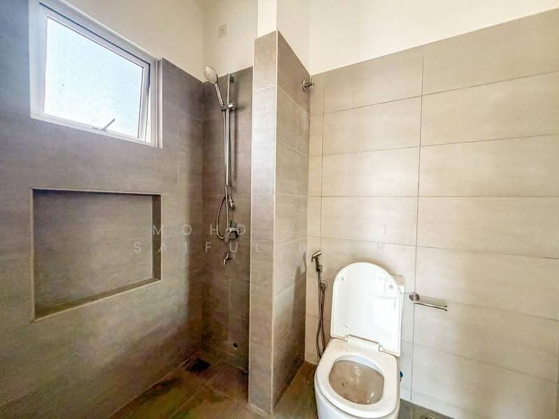 2-storey Terraced House for Sale in Serene Heights (Semenyih) - Mohd Aizat Saiful Bahri - Bathroom - PropertyGuru.com.my