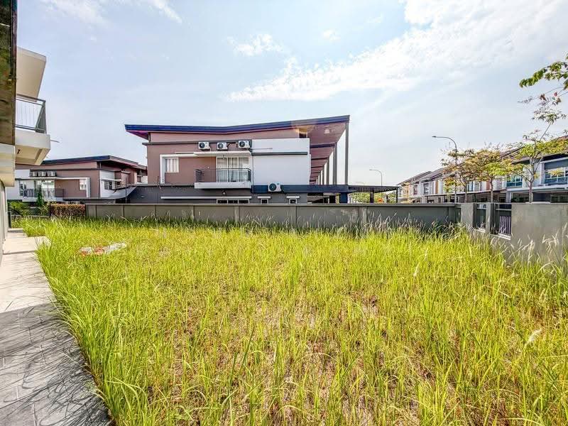 2-storey Terraced House for Sale in Serene Heights (Semenyih) - Mohd Aizat Saiful Bahri - Exterior - PropertyGuru.com.my