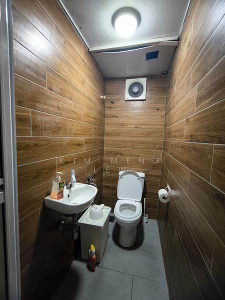 Shop / Office for Sale in Bandar Menjalara (Kuala Lumpur) - Kim Meng Lew - Bathroom - PropertyGuru.com.my
