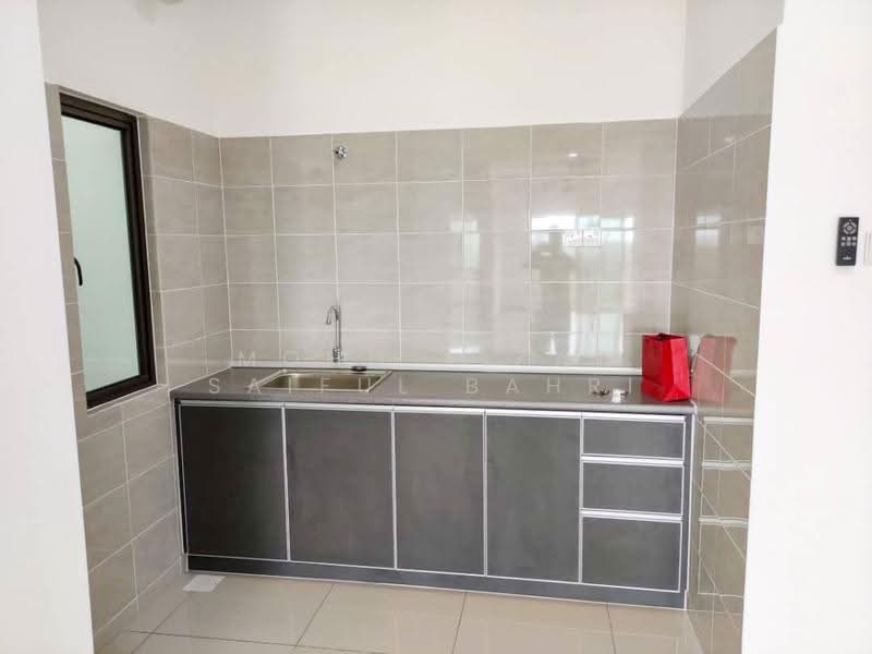 Condominium for Sale at Residensi Zamrud - Mohd Aizat Saiful Bahri - Kitchen - PropertyGuru.com.my