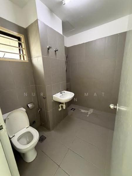 Rumah Teres 2-Tingkat untuk Dijual di Banting (Selangor) - Nur Ain Mat Zain - PropertyGuru.com.my