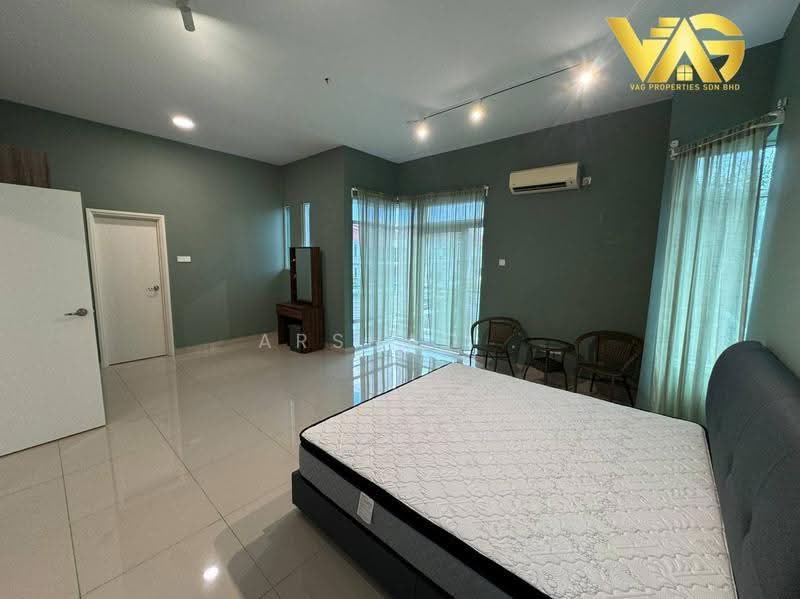 Semi-Detached House for Sale in Taman Dato Onn (Johor Bahru) - Arshad . - Bedroom - PropertyGuru.com.my