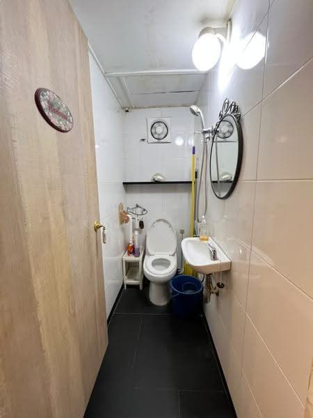 Shop / Office for Sale in Bandar Menjalara (Kuala Lumpur) - Kim Meng Lew - Bathroom - PropertyGuru.com.my