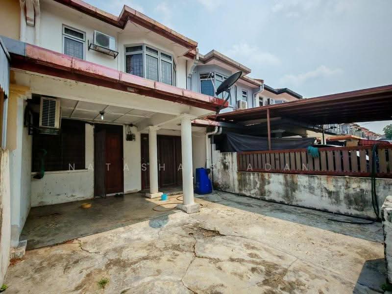 Rumah Teres 2-Tingkat untuk Dijual di Taman TTDI Jaya (Shah Alam) - Natasha Shadan - Exterior - PropertyGuru.com.my