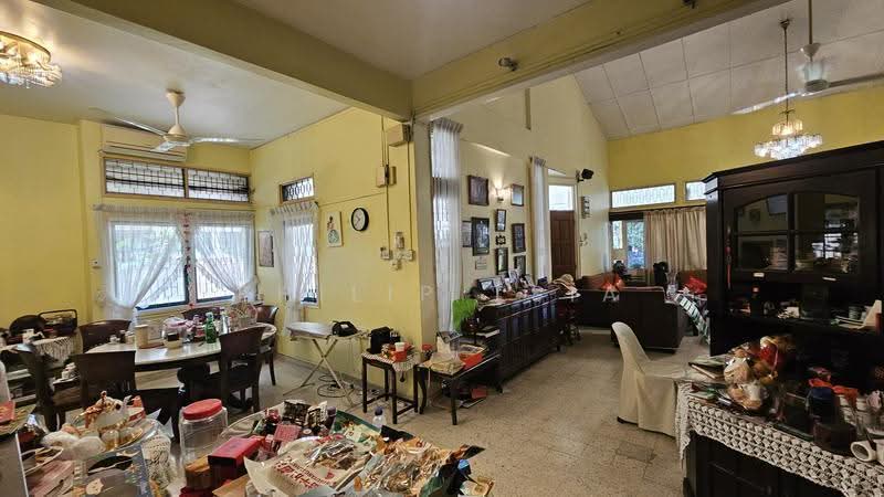 Bungalow House untuk Dijual di Damansara Heights (Kuala Lumpur) - Philip Tsia - Living Room - PropertyGuru.com.my