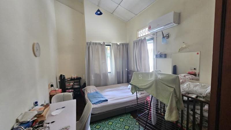 Bungalow House untuk Dijual di Damansara Heights (Kuala Lumpur) - Philip Tsia - Bedroom - PropertyGuru.com.my