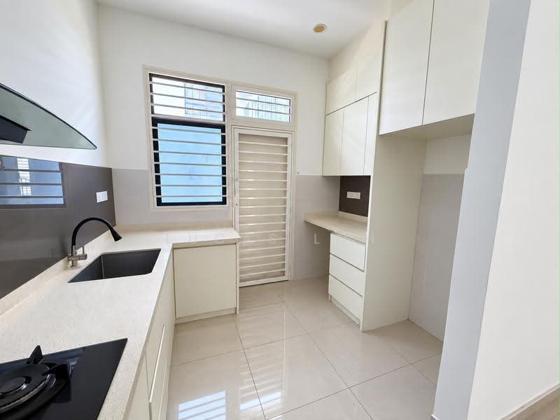2-storey Terraced House for Sale in Eco Grandeur (Puncak Alam) - Lucas Loh - Kitchen - PropertyGuru.com.my