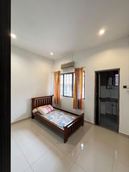 2-storey Terraced House for Sale in Bandar Sri Damansara (Selangor) - Kim Meng Lew - Bedroom - PropertyGuru.com.my
