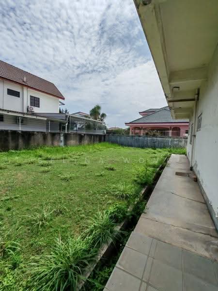 Bungalow House for Sale in Taman Canning (Ipoh) - Selina Wong - PropertyGuru.com.my