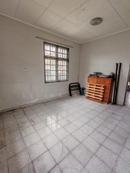 Bungalow House for Sale in Taman Canning (Ipoh) - Selina Wong - PropertyGuru.com.my