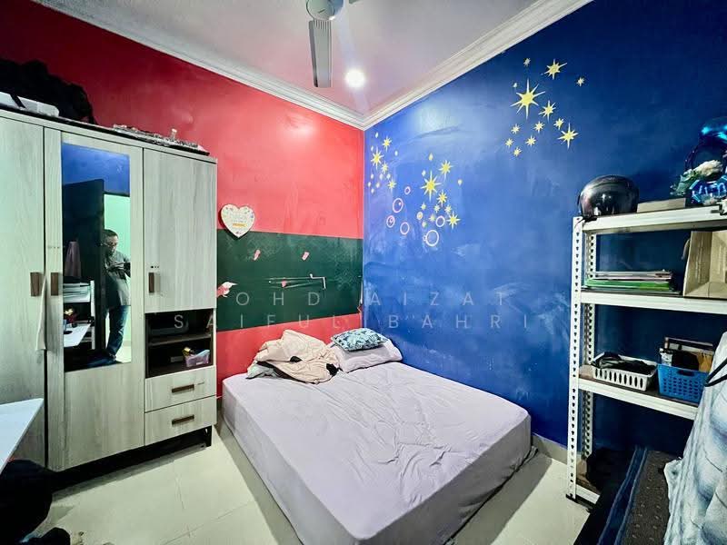 Rumah Berkembar untuk Dijual di Banting (Selangor) - Mohd Aizat Saiful Bahri - Bedroom - PropertyGuru.com.my