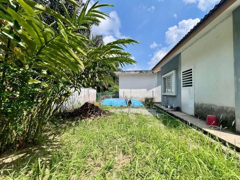 Rumah Berkembar untuk Dijual di Banting (Selangor) - Mohd Aizat Saiful Bahri - Exterior - PropertyGuru.com.my