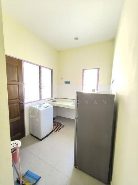 1-storey Terraced House for Rent in Seri Margosa (Ipoh) - Winny Chan - Kitchen - PropertyGuru.com.my