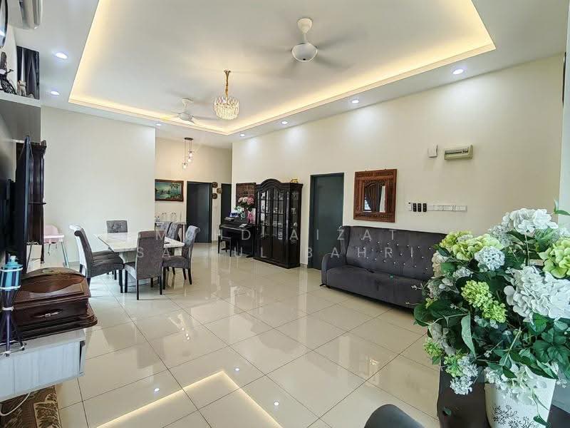 Semi-Detached House for Sale in Kampung Batu 9 Kebun Baru (Telok Panglima Garang) - Mohd Aizat Saiful Bahri - Living Room - PropertyGuru.com.my