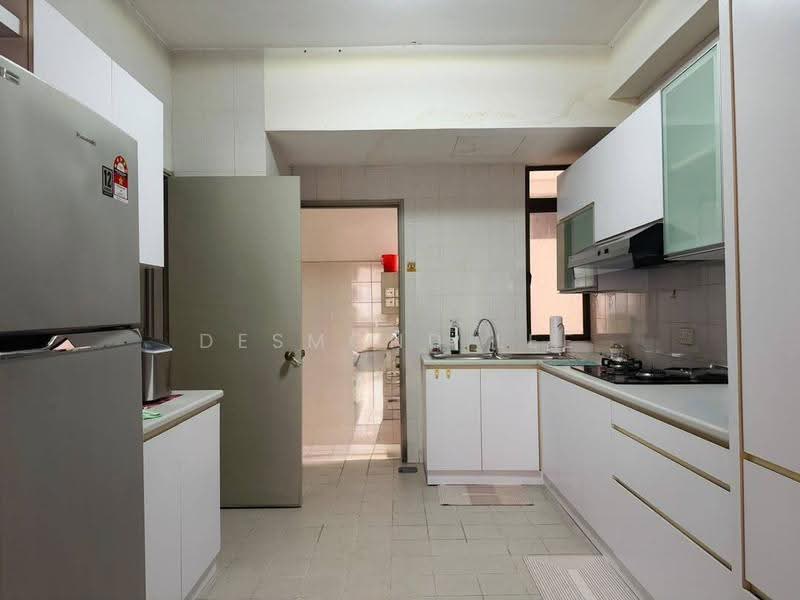 Condominium for Rent at Aloha Tower Condominium - Desmond Lee - Kitchen - PropertyGuru.com.my