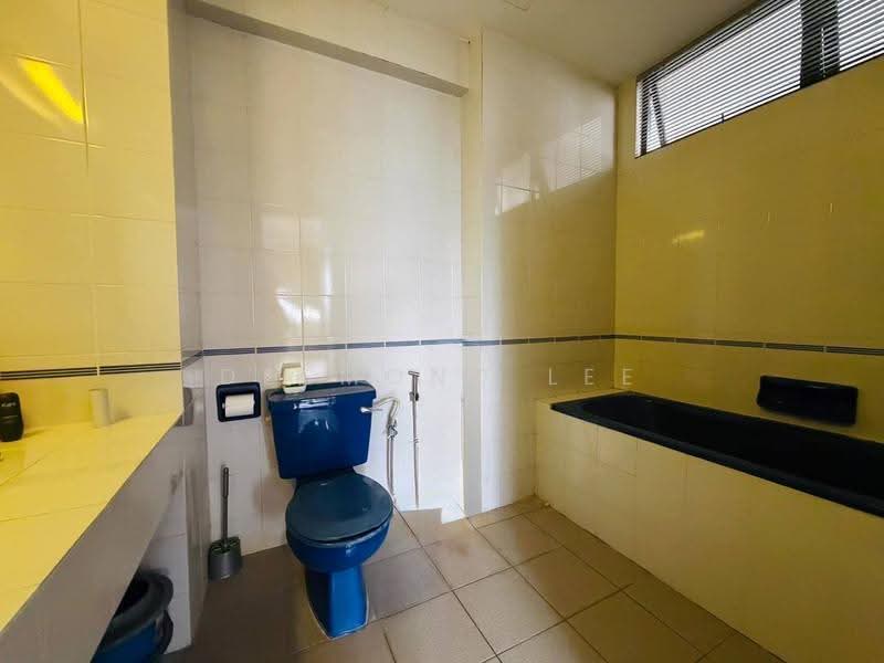 Condominium for Rent at Aloha Tower Condominium - Desmond Lee - Bathroom - PropertyGuru.com.my