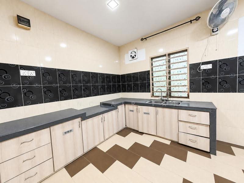 2-storey Terraced House for Sale in Bandar Parklands (Klang) - Sinclair Tan - Kitchen - PropertyGuru.com.my