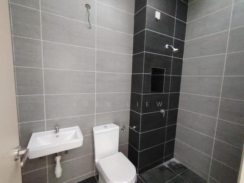 2-storey Terraced House for Sale in Taman Dato Onn (Johor Bahru) - Eden Liew - Bathroom - PropertyGuru.com.my