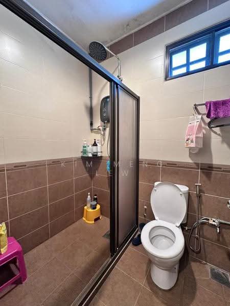2-storey Terraced House for Sale in Taman Bukit Maluri (Kepong) - Kim Meng Lew - Bathroom - PropertyGuru.com.my