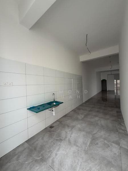 Shop for Rent in Bukit Jambul (Penang) - Desmond Chuah - Interior - PropertyGuru.com.my